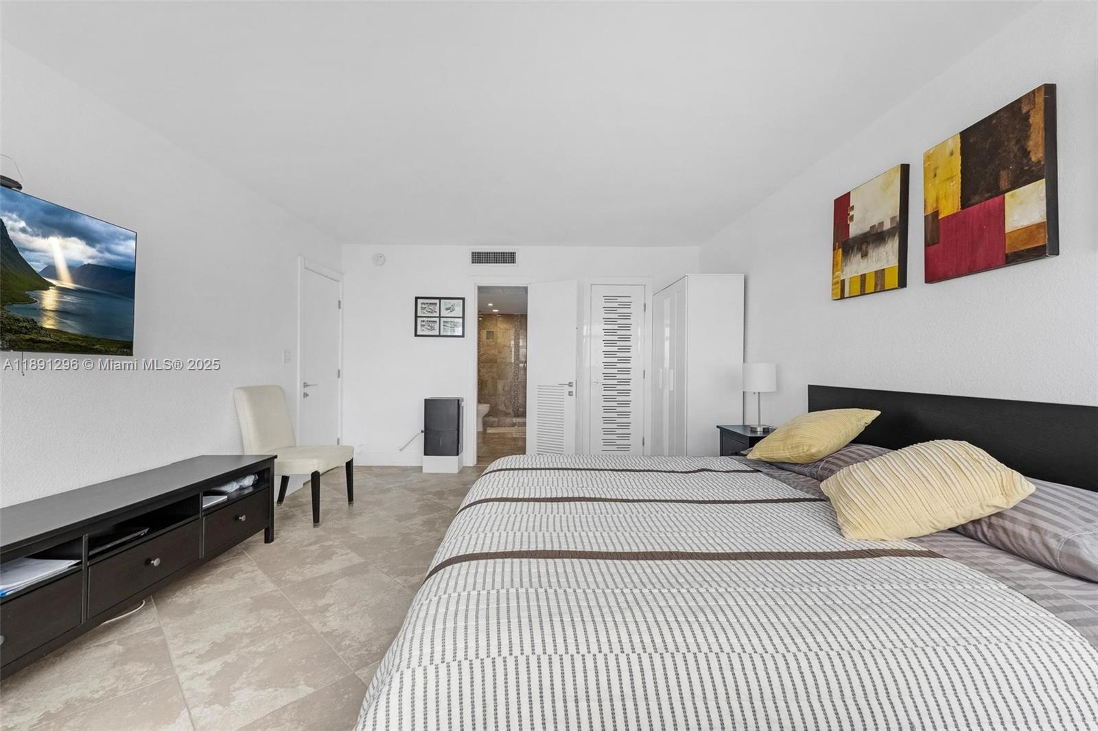 5838 Collins Ave # 11B
