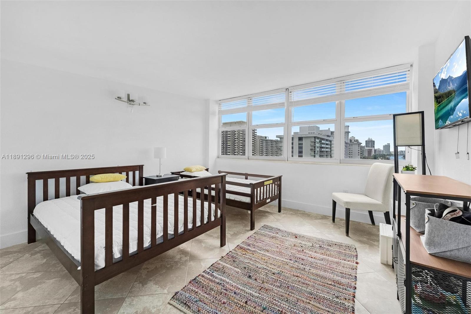 5838 Collins Ave # 11B