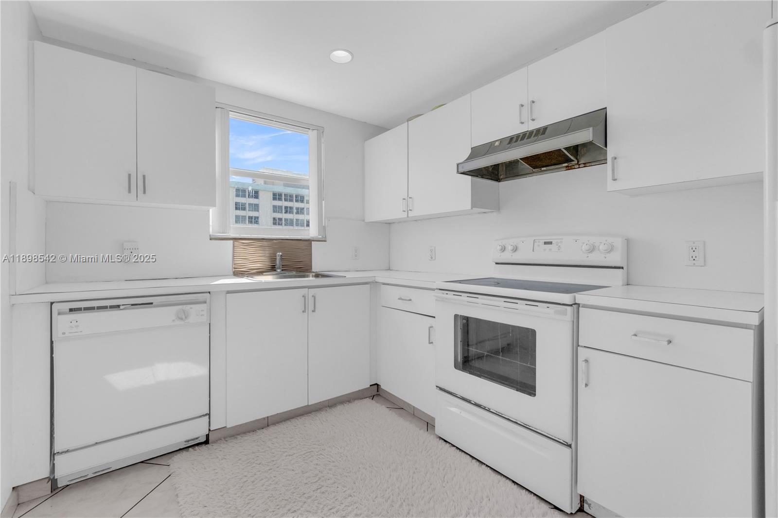 2829 Indian Creek Dr # 1110, Miami Beach Unit: 1110