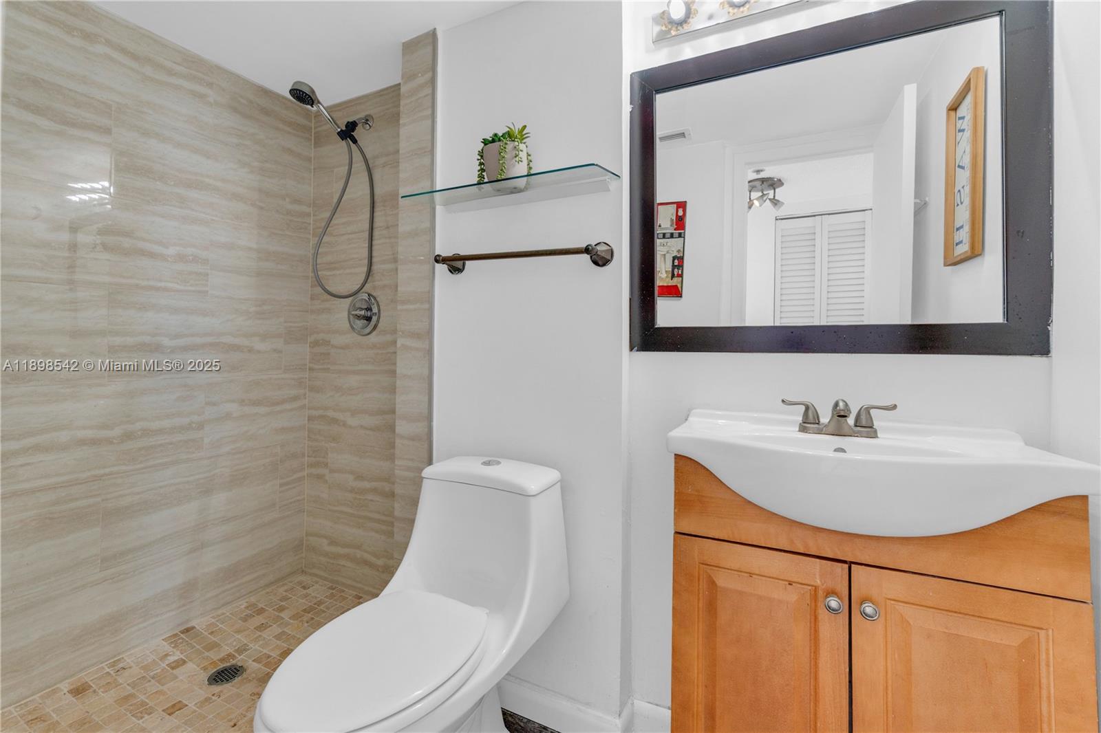 2829 Indian Creek Dr # 1110, Miami Beach Unit: 1110