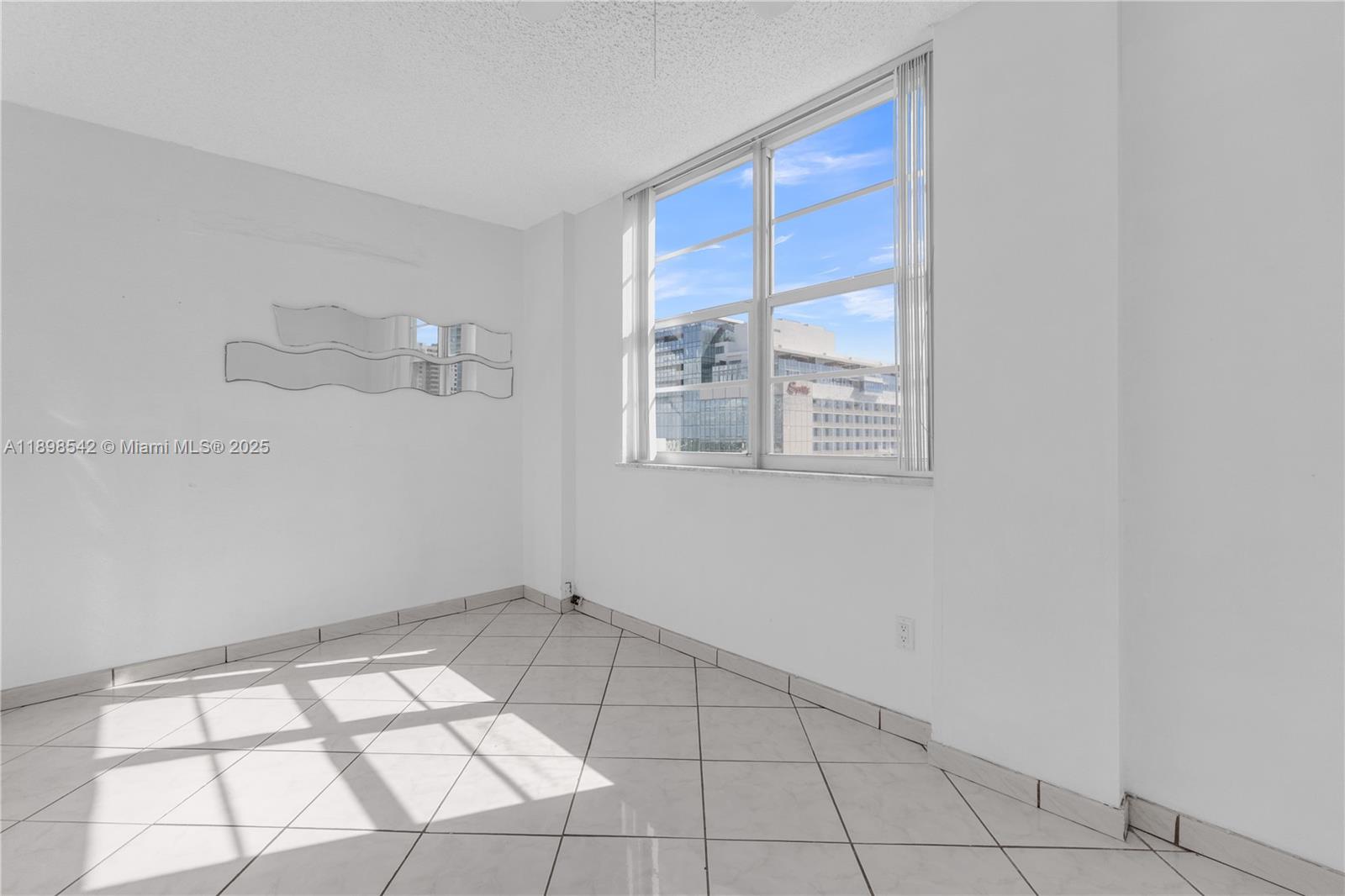 2829 Indian Creek Dr # 1110, Miami Beach Unit: 1110