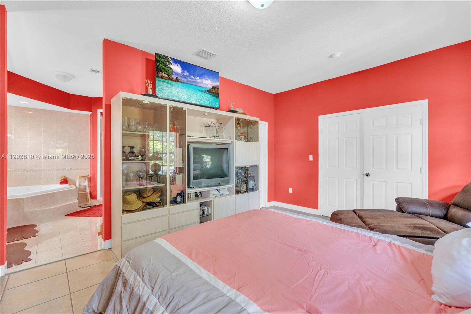 6682 SW 157th Ct, Miami