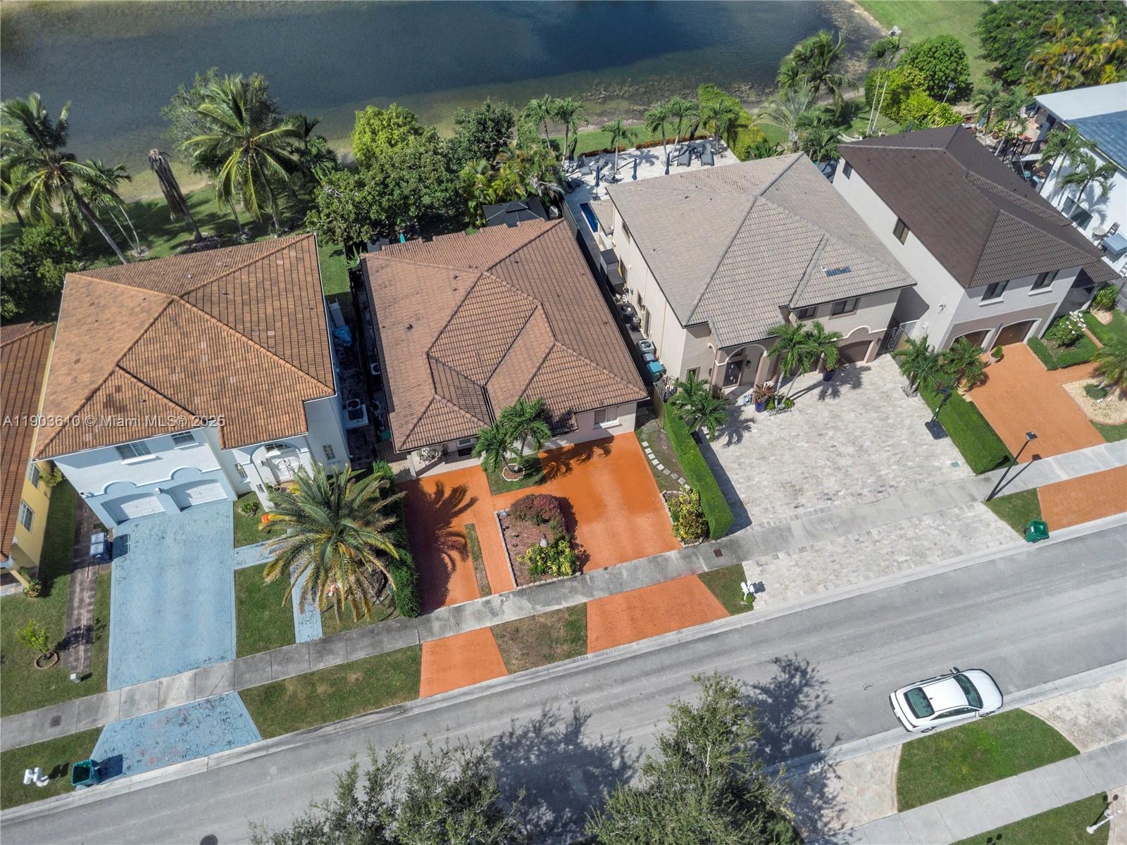 6682 SW 157th Ct, Miami