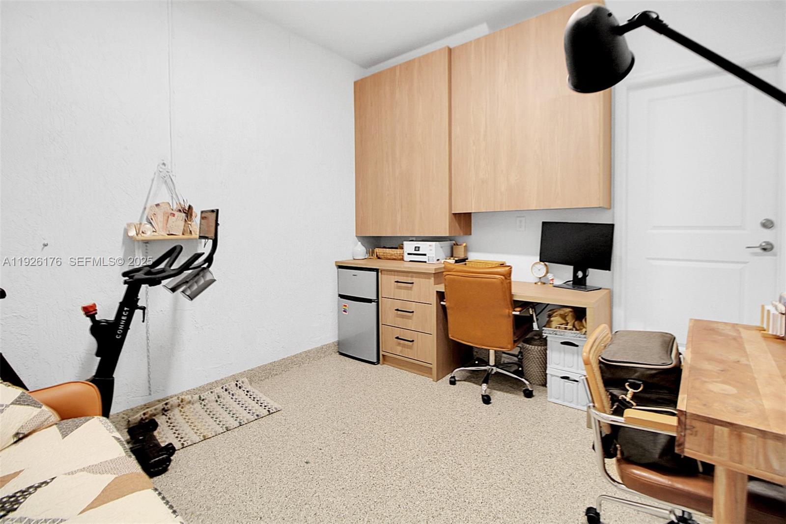 2873 SE 24th Ave # 1