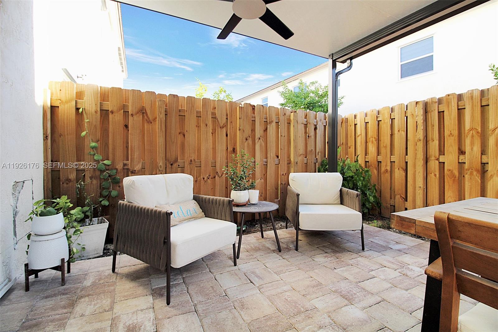 2873 SE 24th Ave # 1