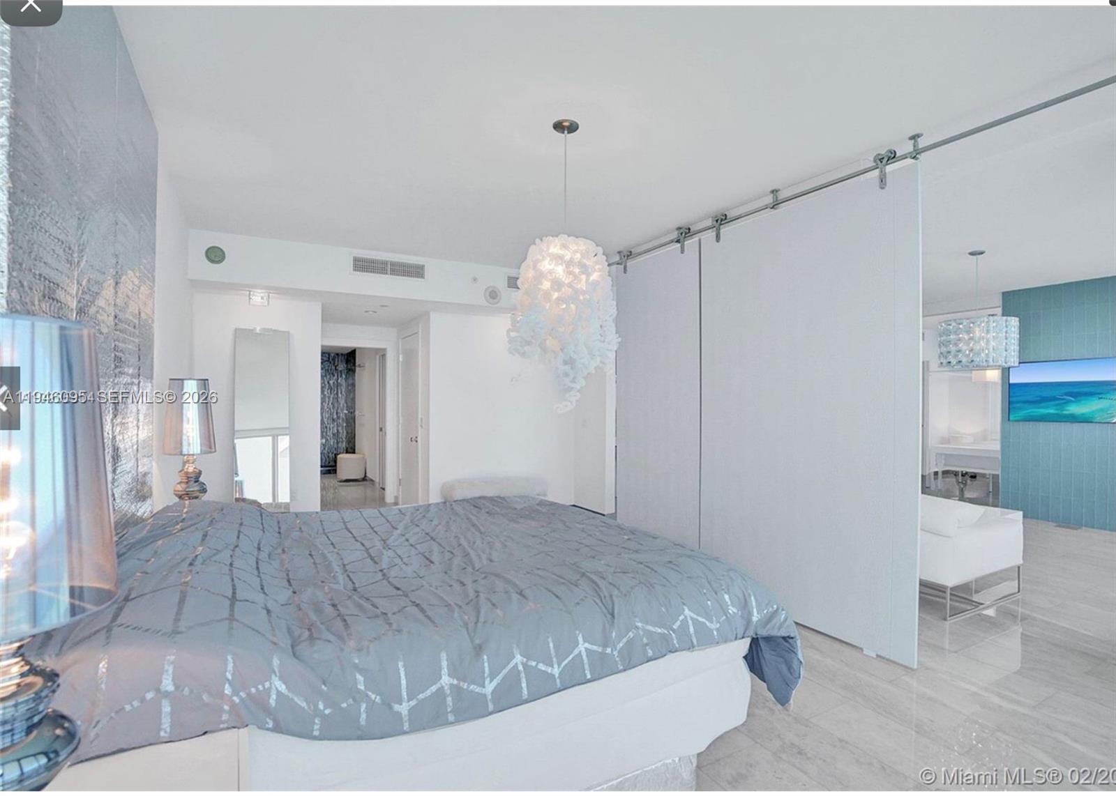 17001 Collins Ave # 4102