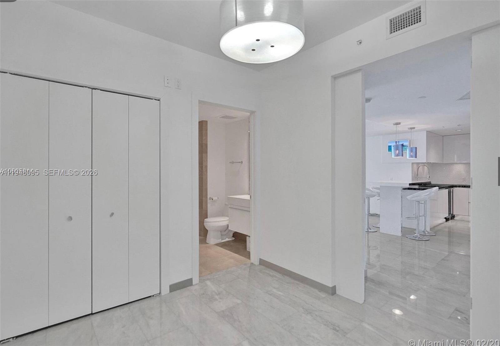 17001 Collins Ave # 4102