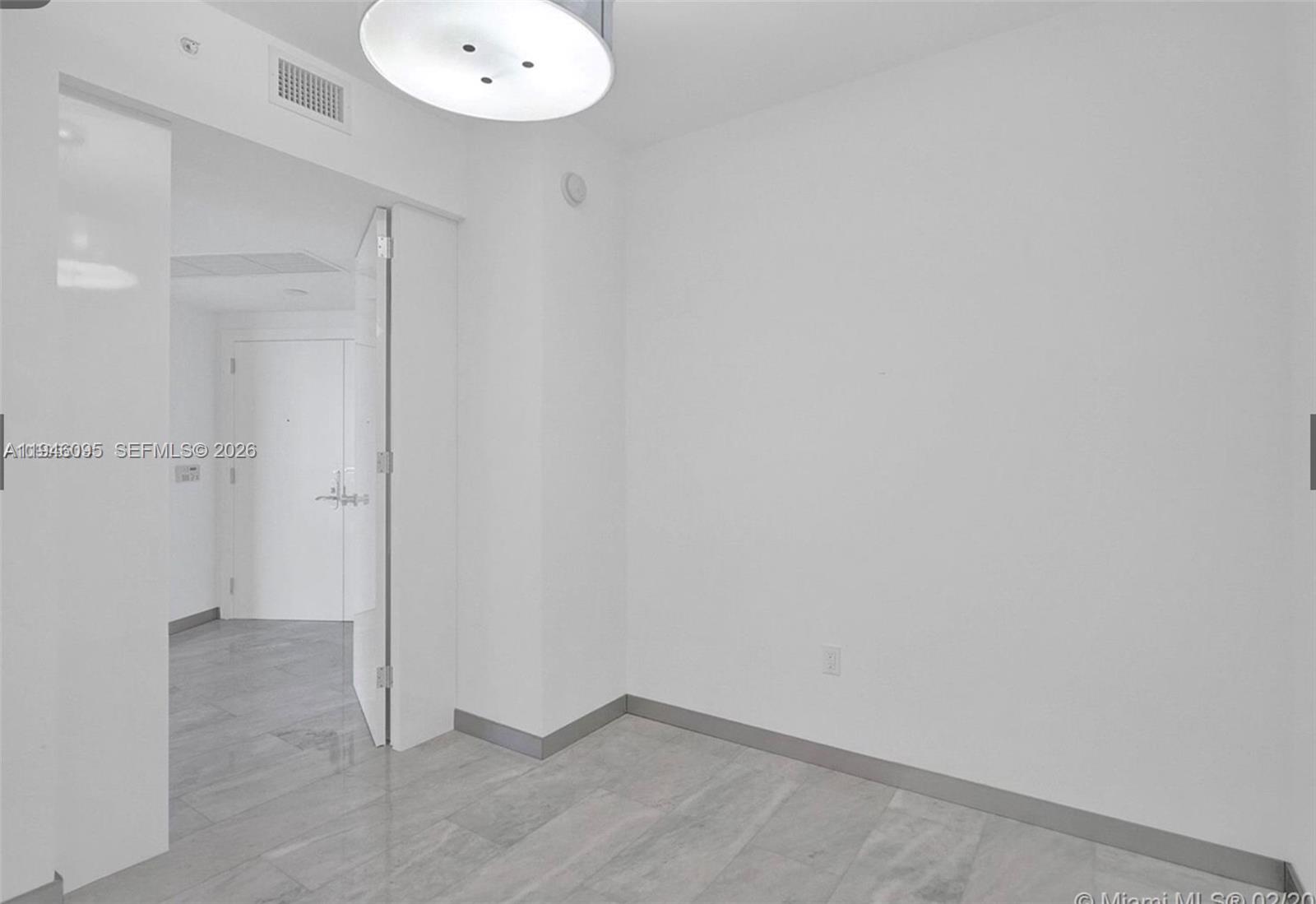 17001 Collins Ave # 4102