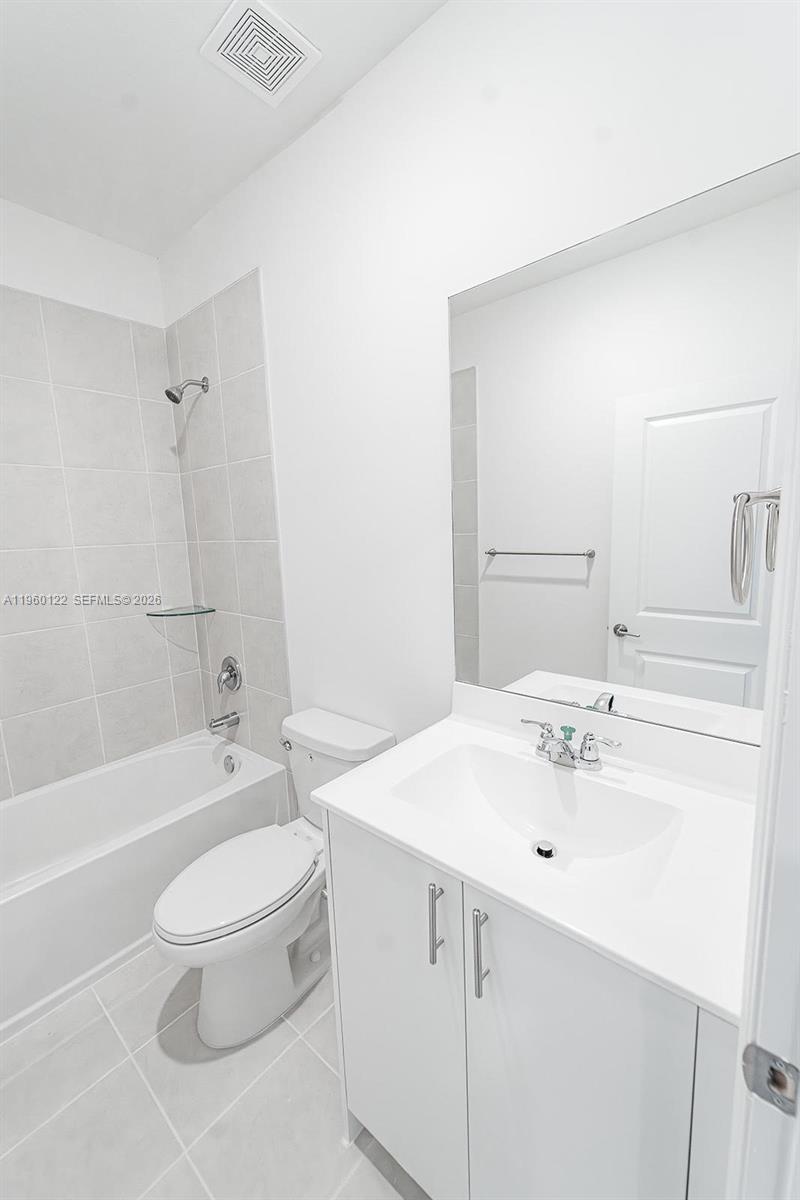 2620 SE 28th Dr # 2620