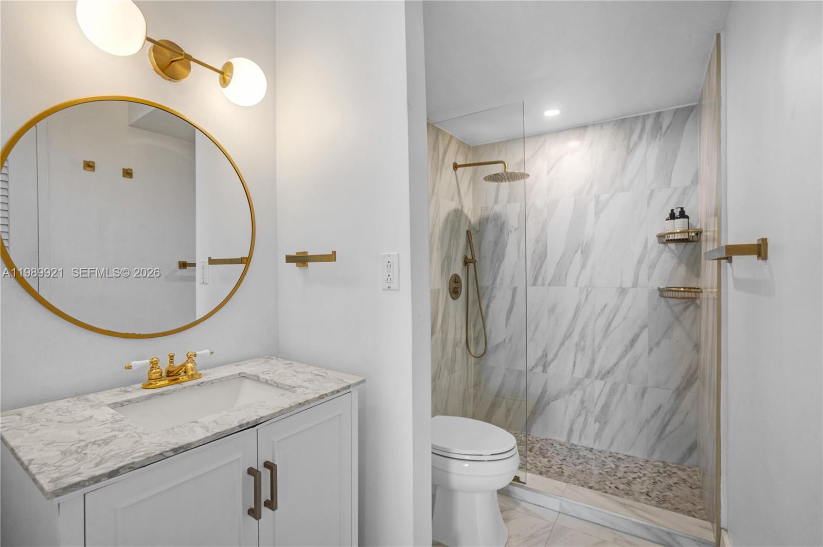 2899 Collins Ave # 847