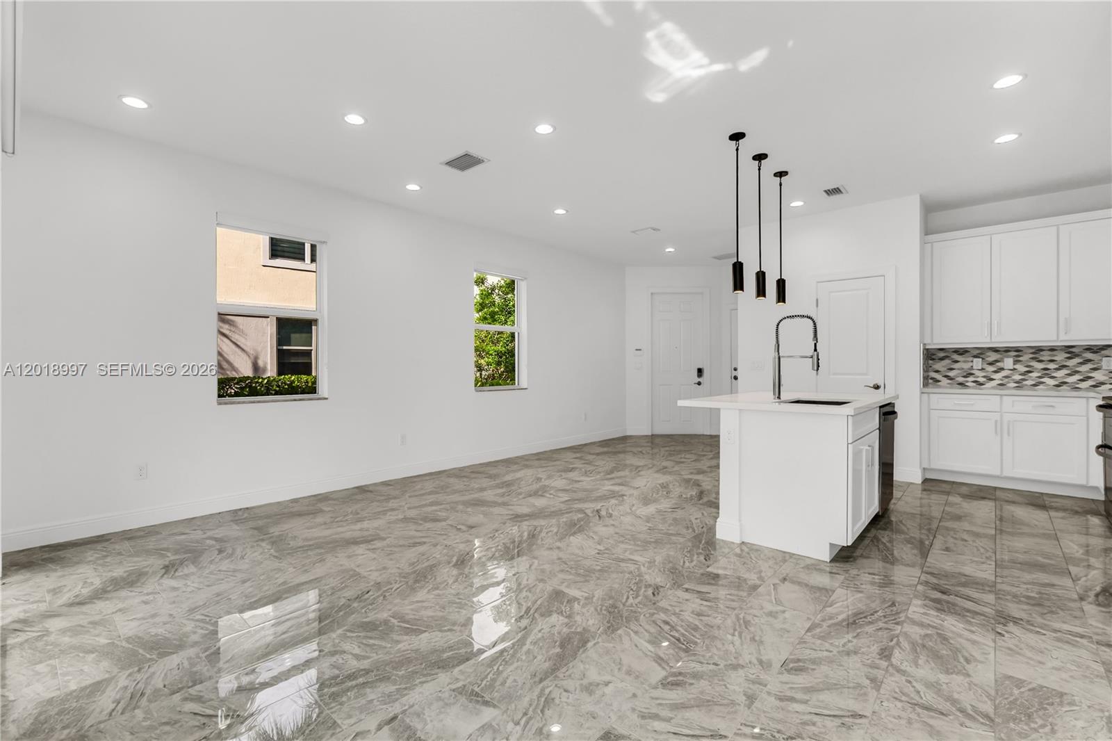 582 Parsons Way Unit: .
