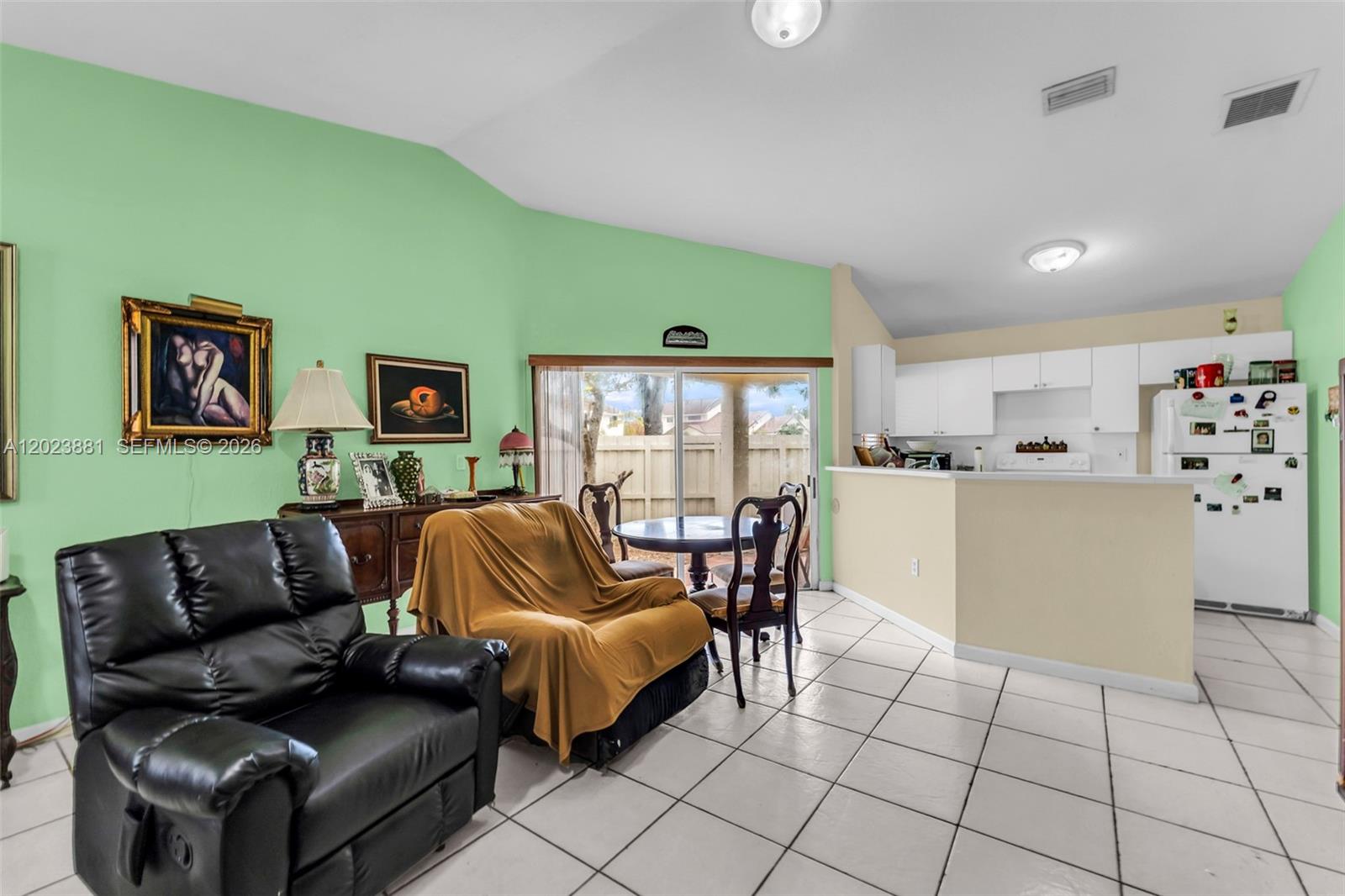 3400 San Remo Cir