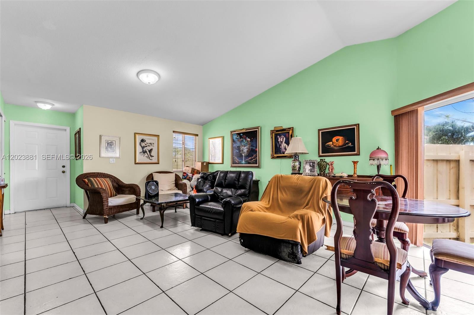 3400 San Remo Cir