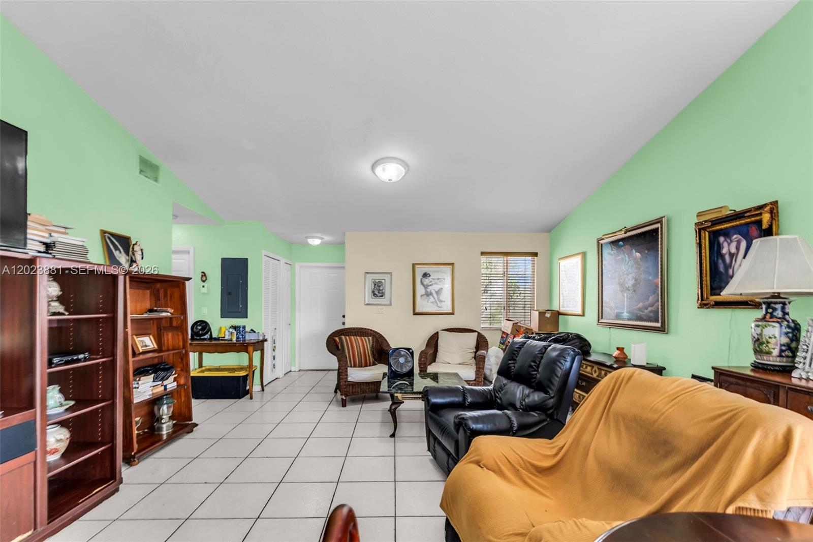 3400 San Remo Cir