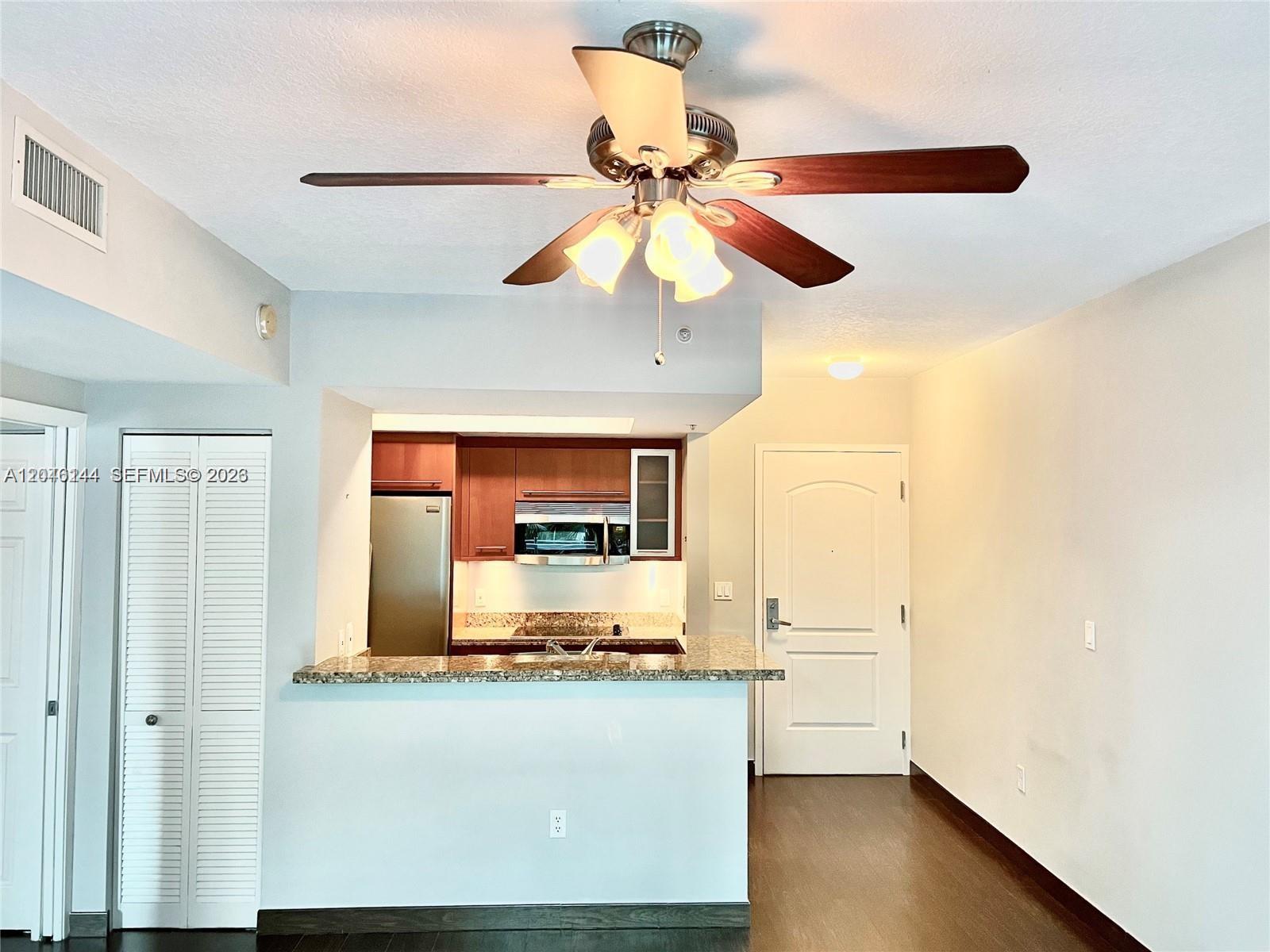 110 Washington Ave # 1506