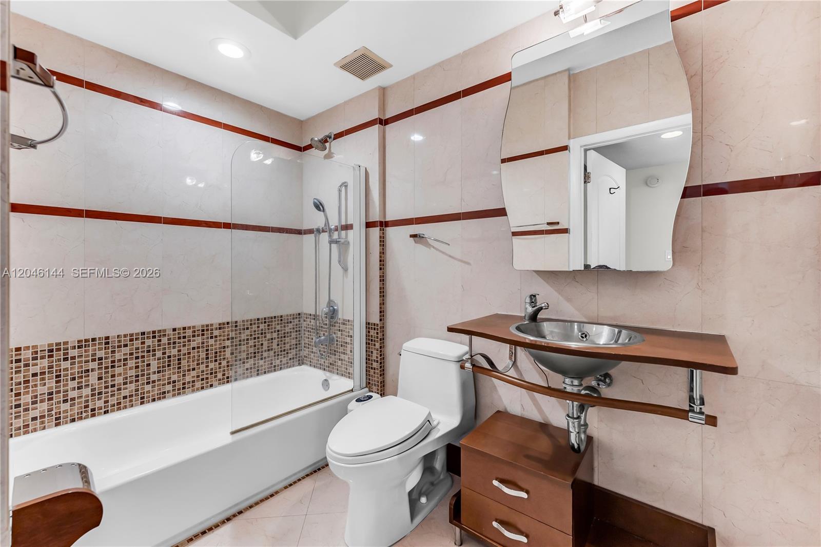110 Washington Ave # 1506