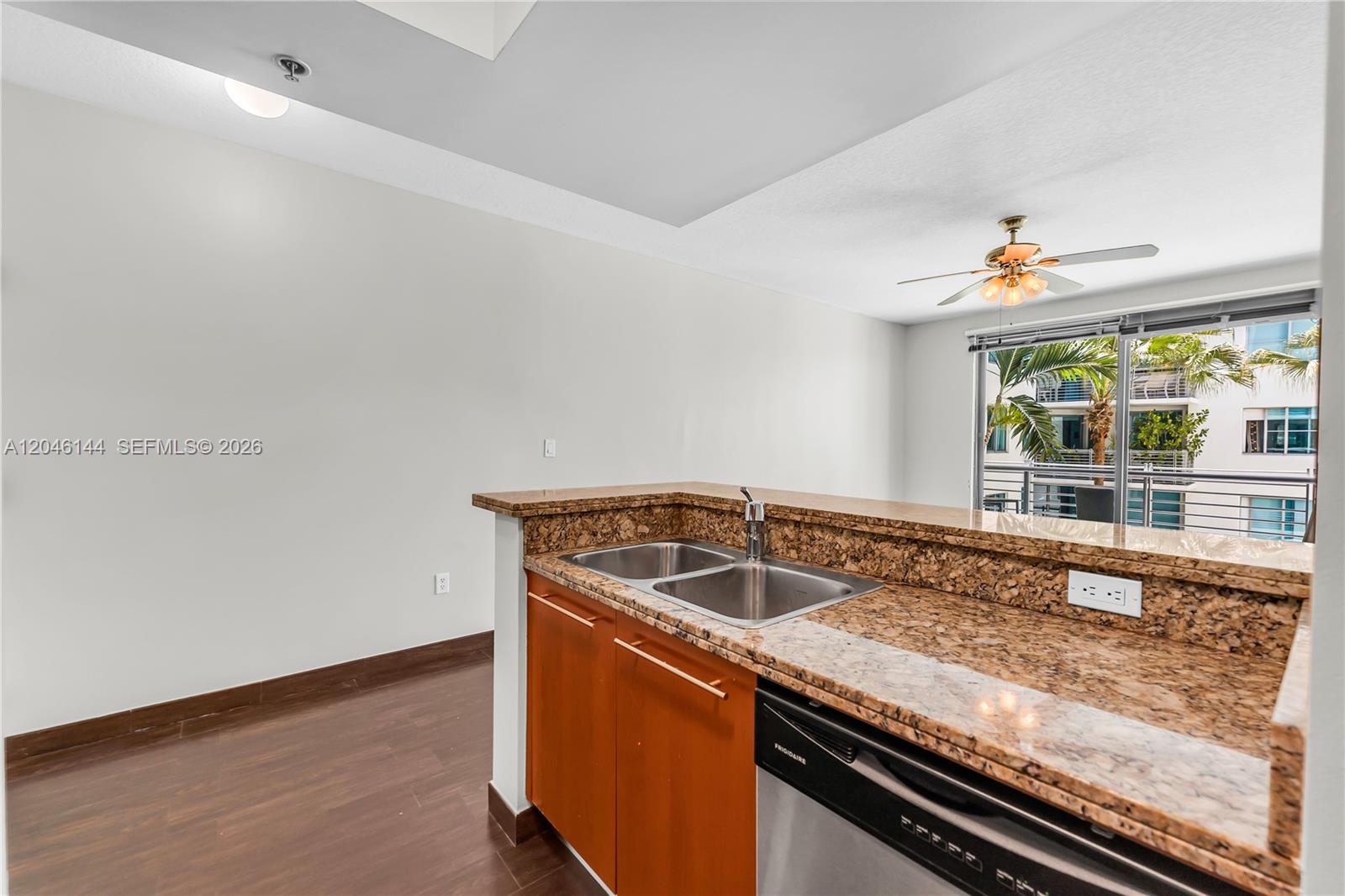 110 Washington Ave # 1506