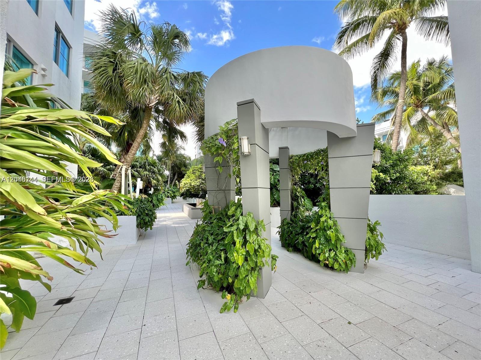 110 Washington Ave # 1506
