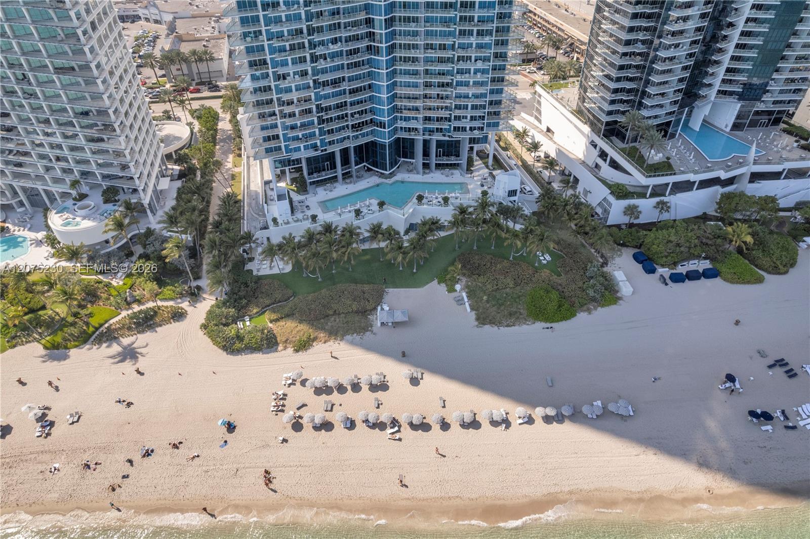 17001 Collins Ave # 4102