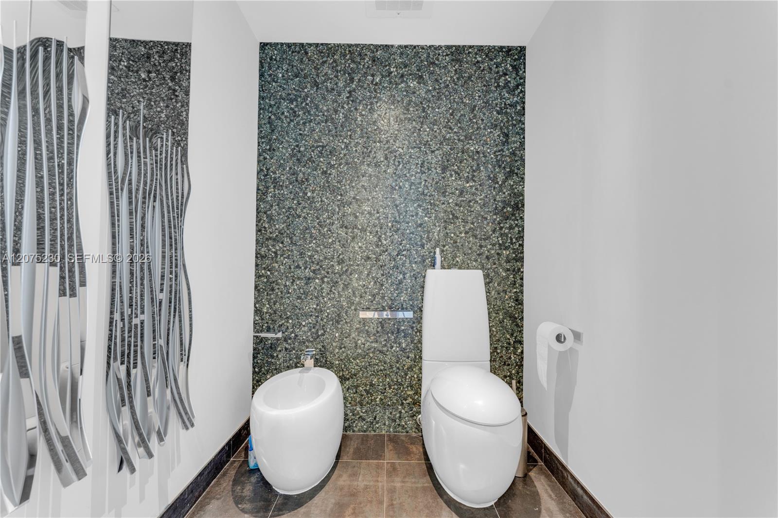 17001 Collins Ave # 4102