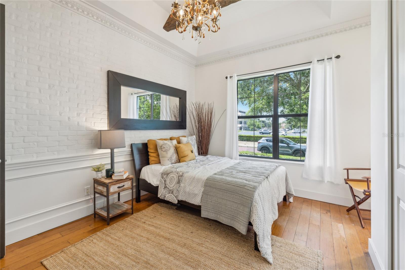 409 4TH AVE SW