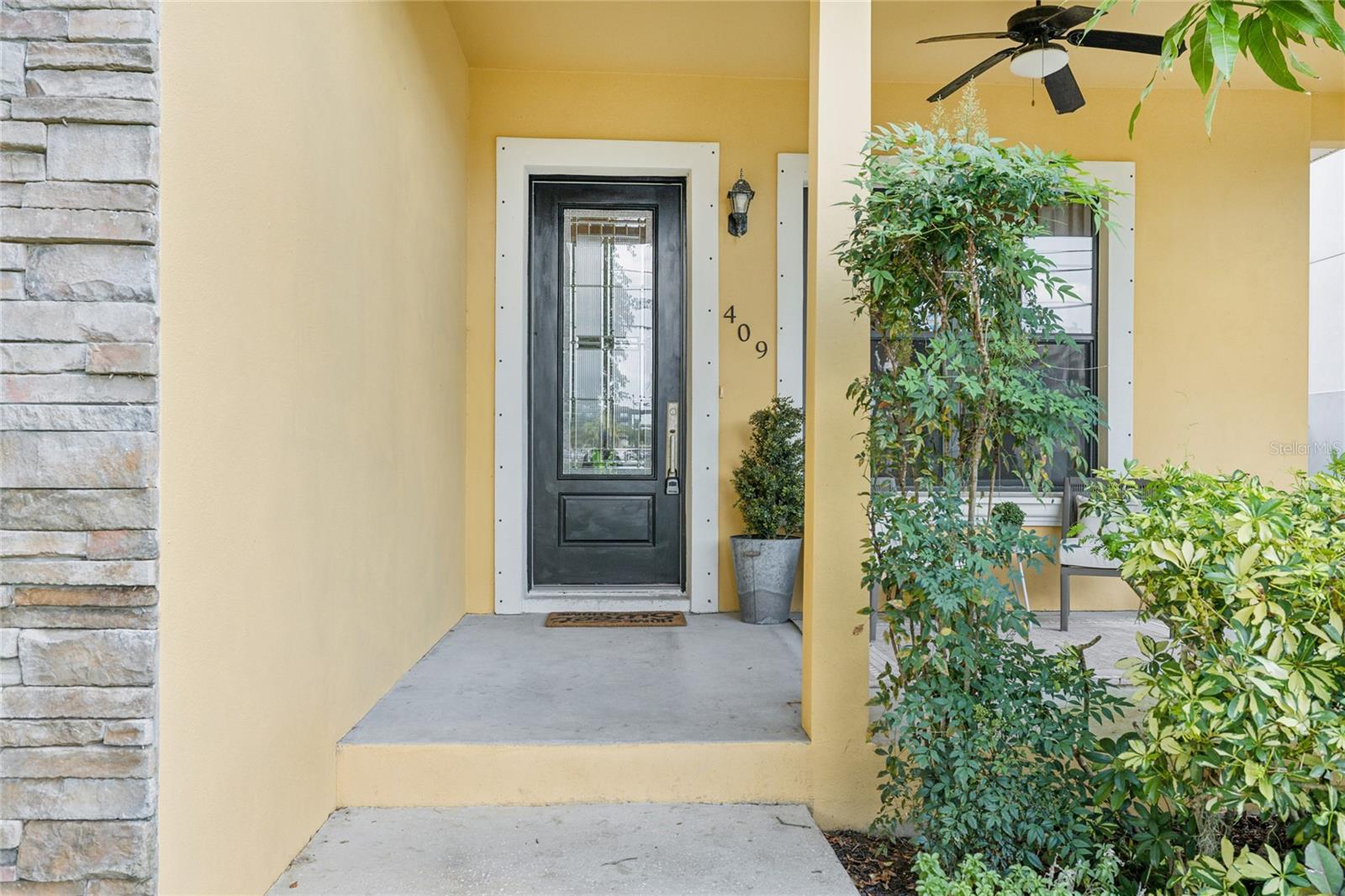 409 4TH AVE SW