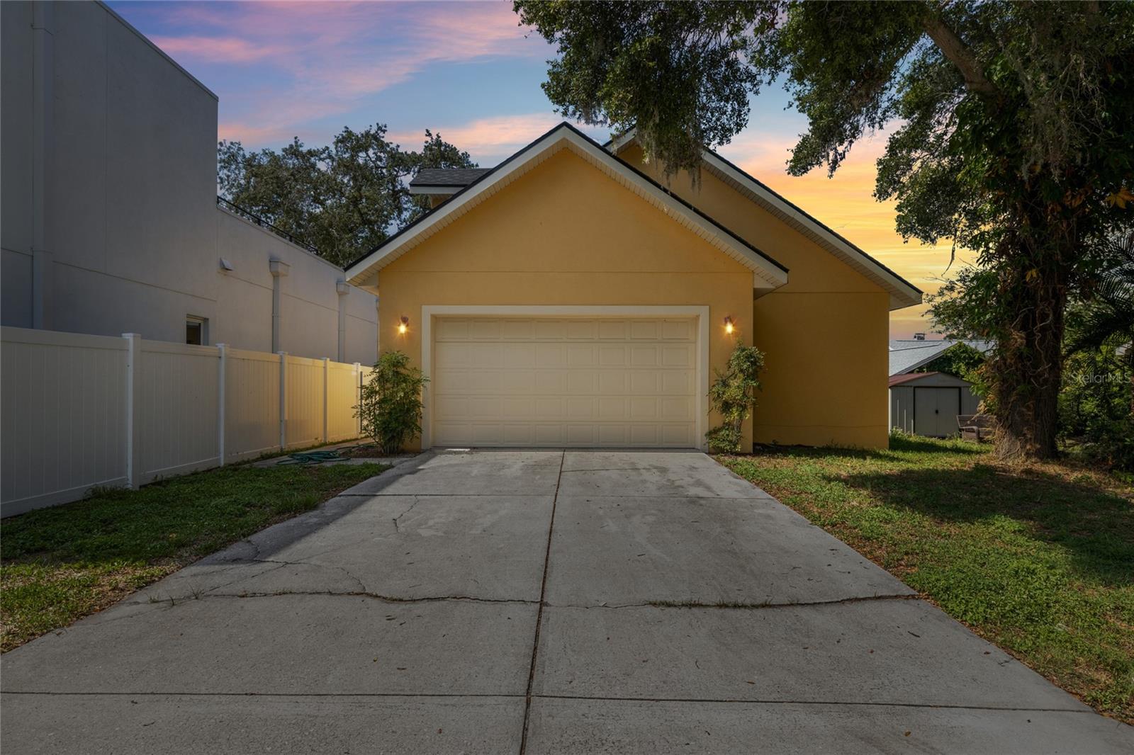 409 4TH AVE SW