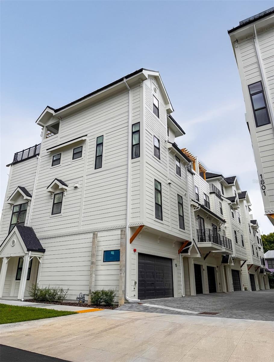1801 N MORGAN ST #10
