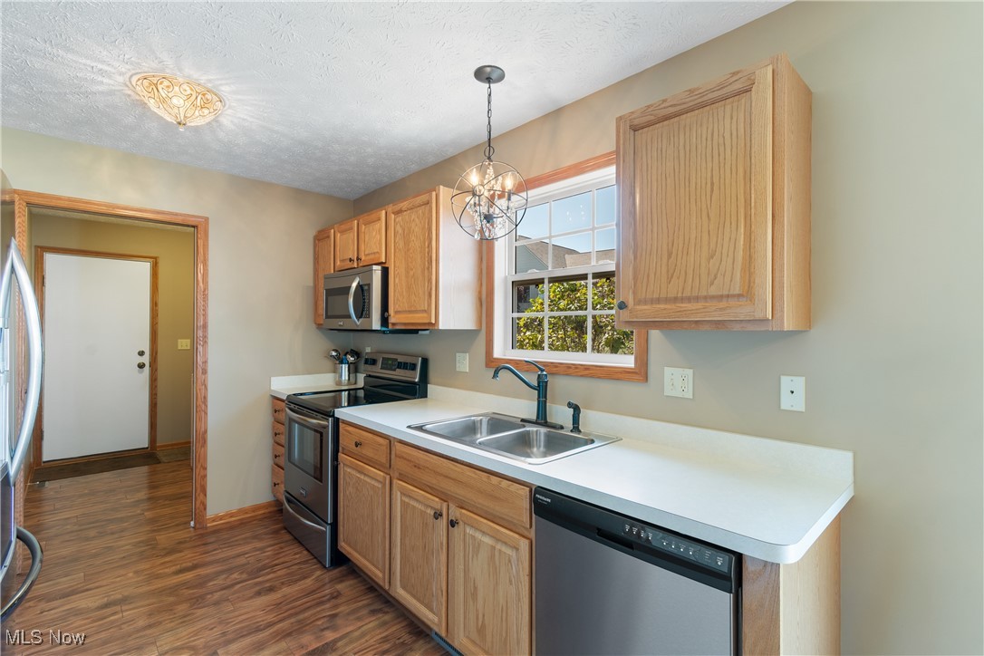954 Cabot Drive