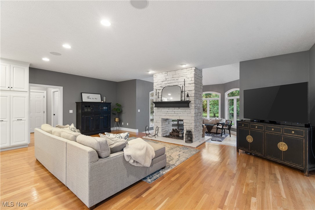 4813 Nobles Pond Drive NW