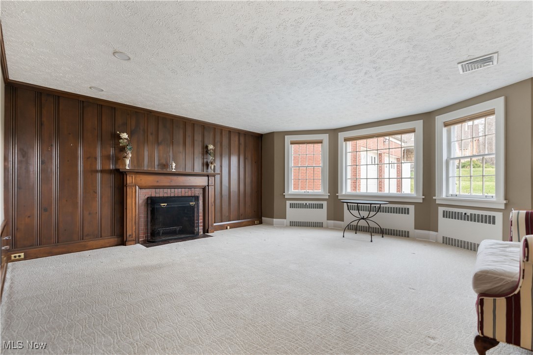 160 25th Street NW