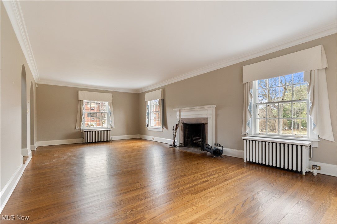 160 25th Street NW