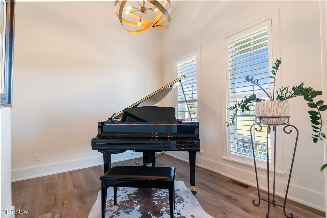 7087 Emerson Circle NW