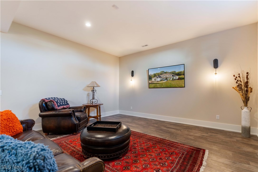 7087 Emerson Circle NW