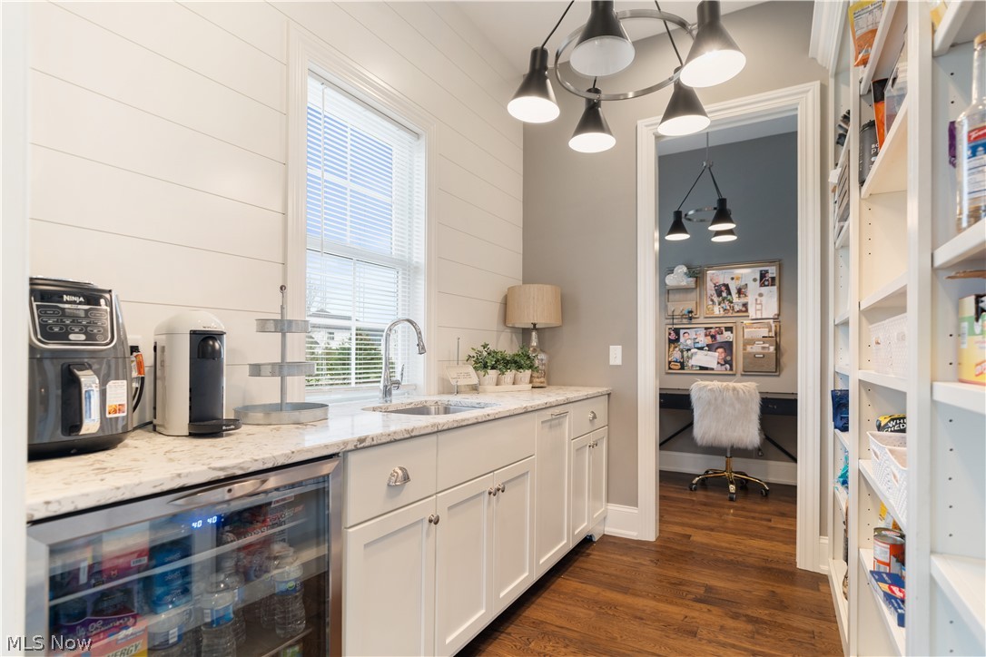 7254 Roman Avenue NW