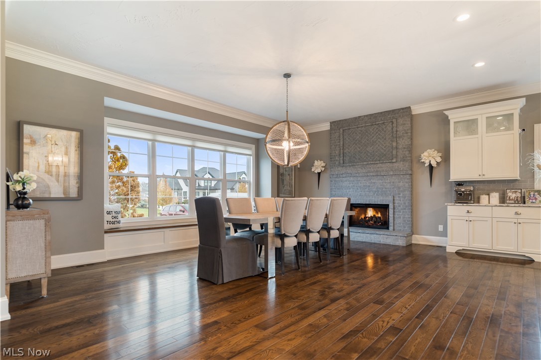 7254 Roman Avenue NW