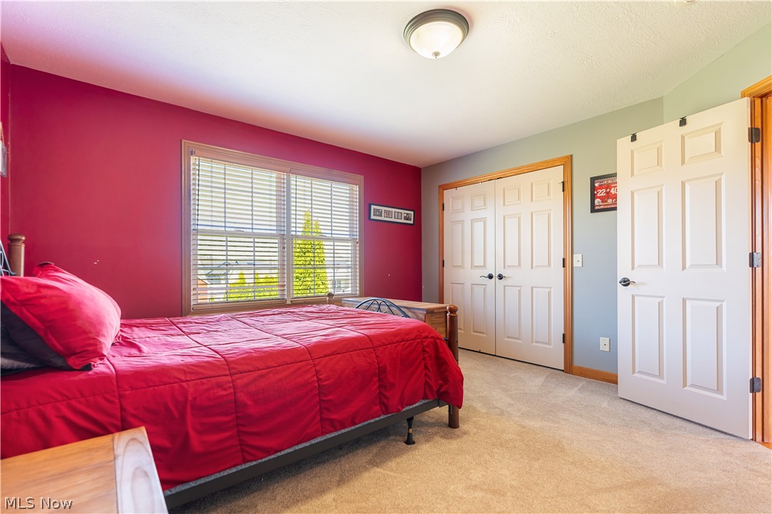 8811 Scotsbury Street NW