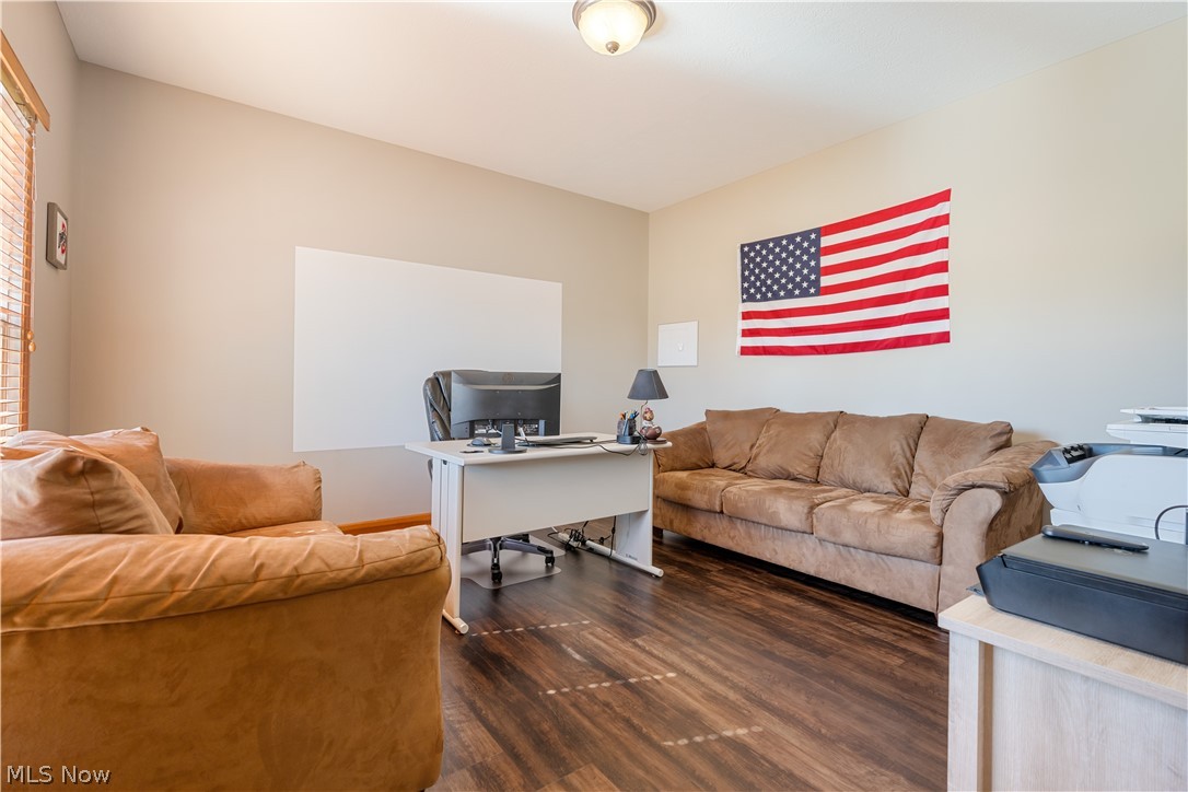 8811 Scotsbury Street NW