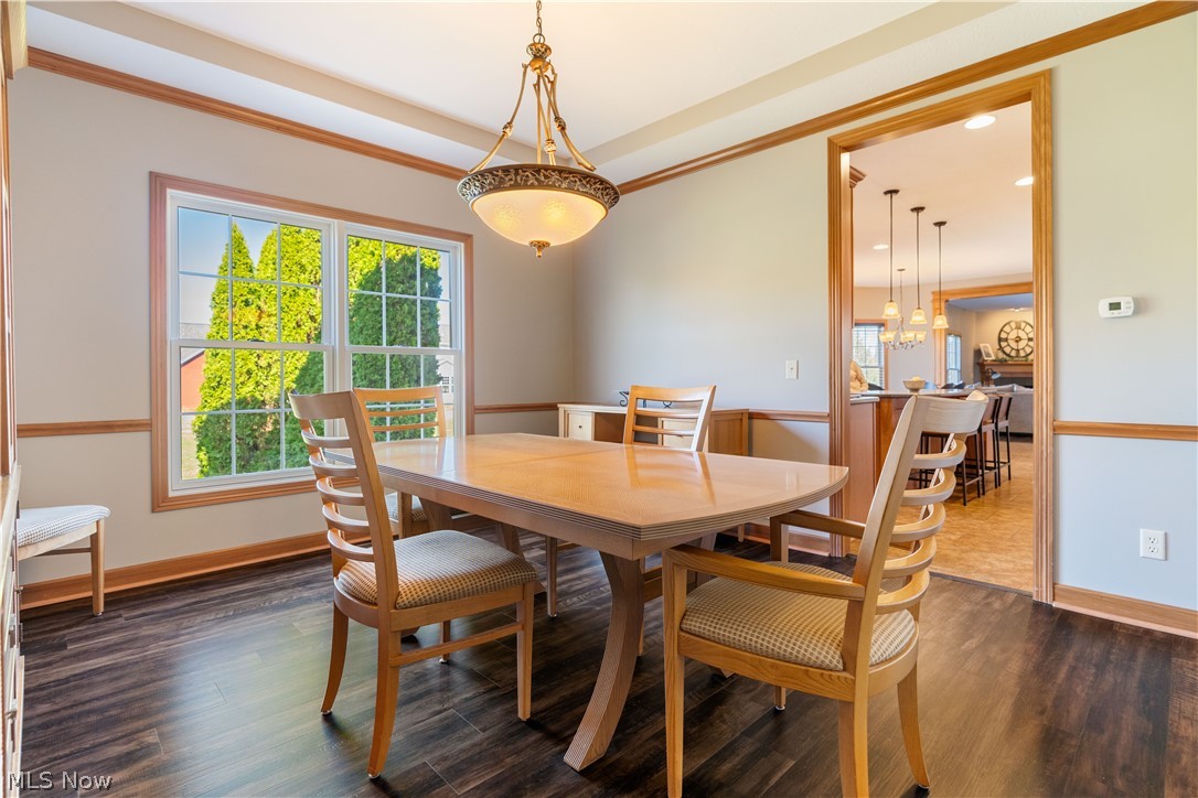 8811 Scotsbury Street NW