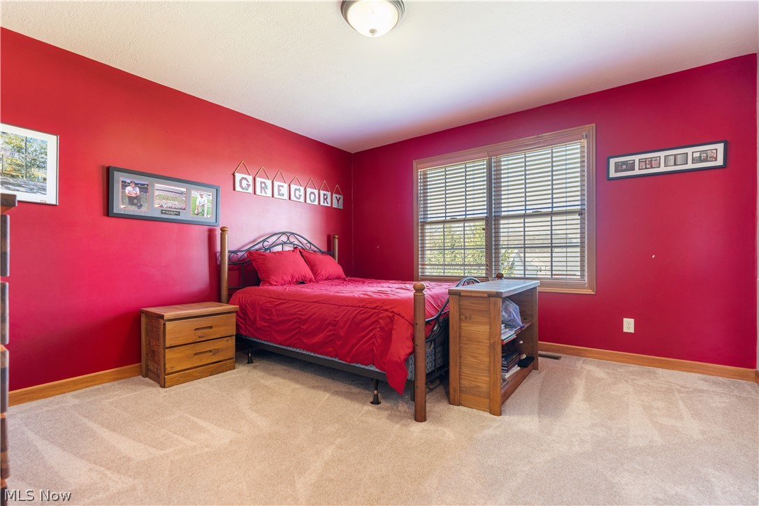 8811 Scotsbury Street NW