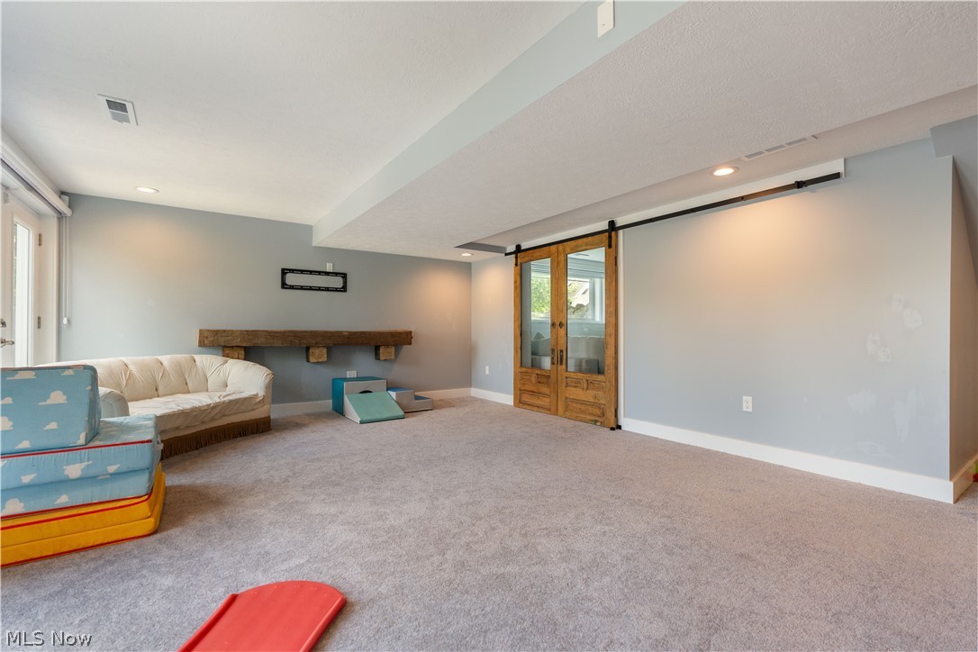 1387 Walnut Ridge Drive