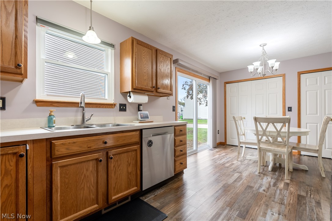 1095 Bennington Court