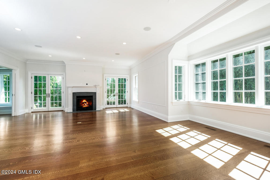 151 MILBANK Avenue, 4