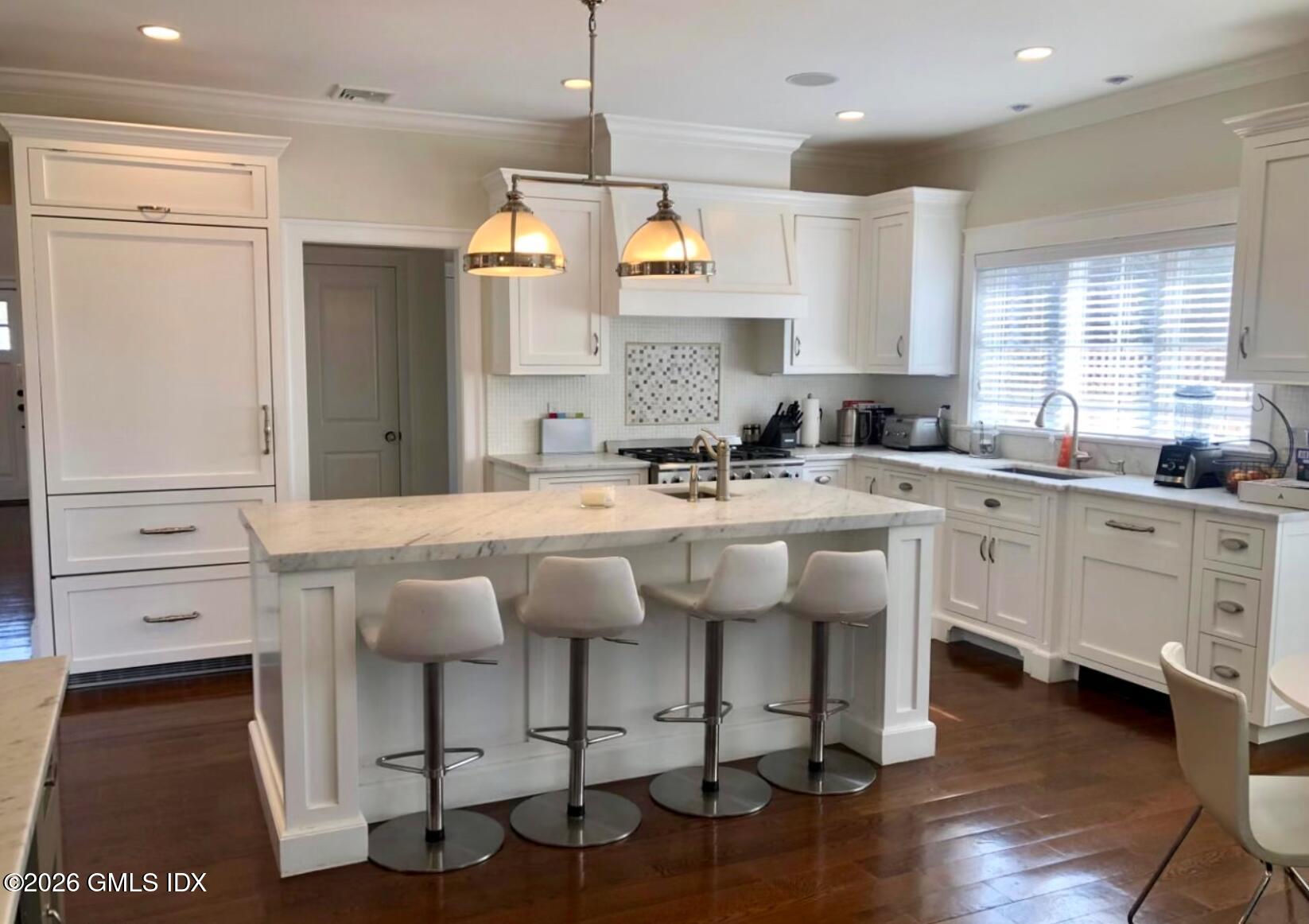 4 Wescott Court