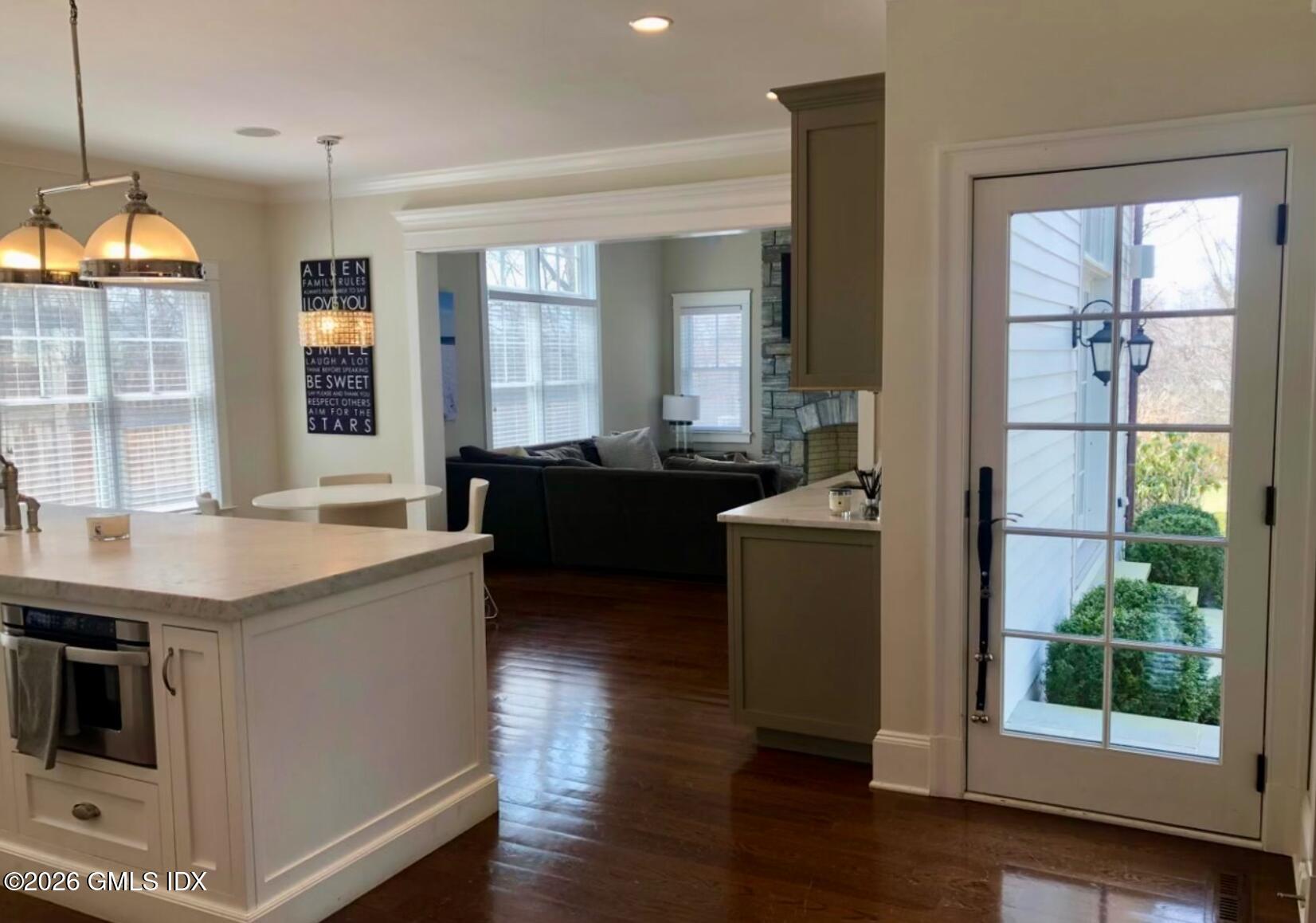 4 Wescott Court