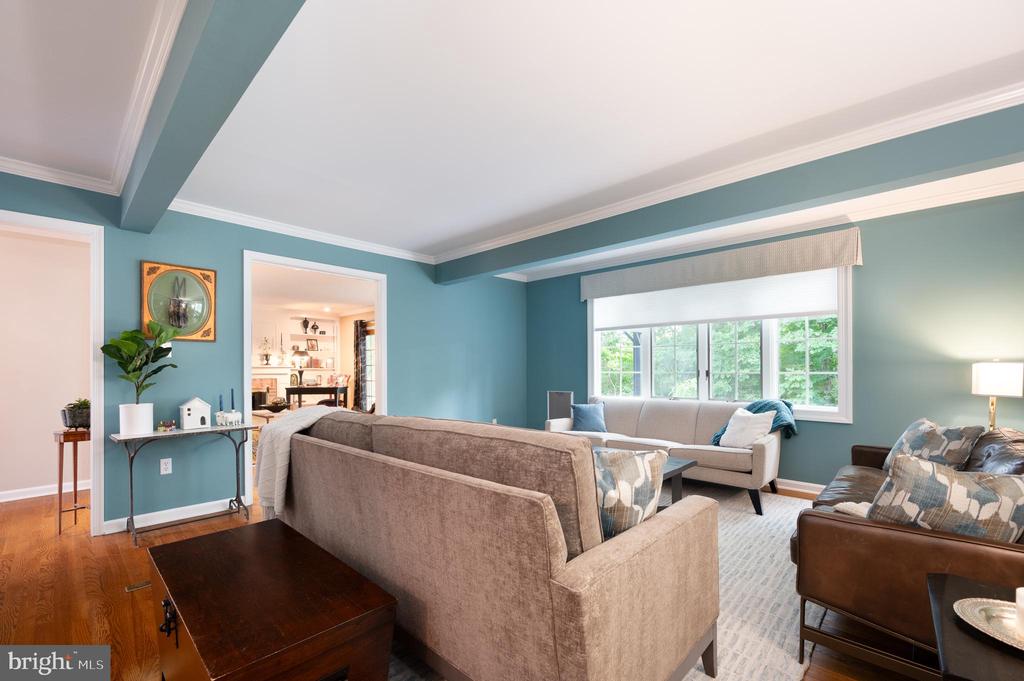 125 MONTCHAN DRIVE