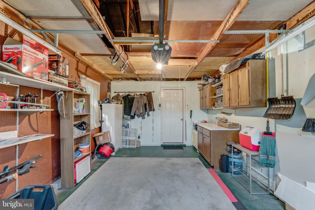 901 HILLTOP ROAD