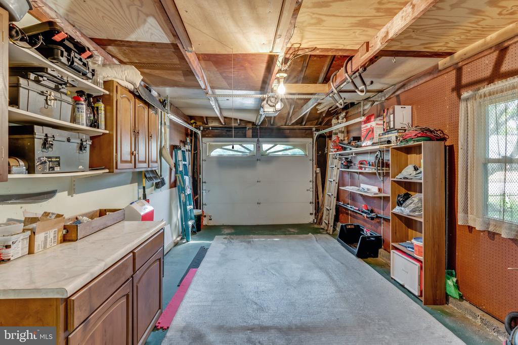901 HILLTOP ROAD