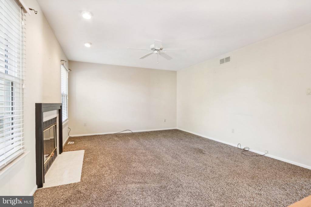 60 SANDHURST DRIVE