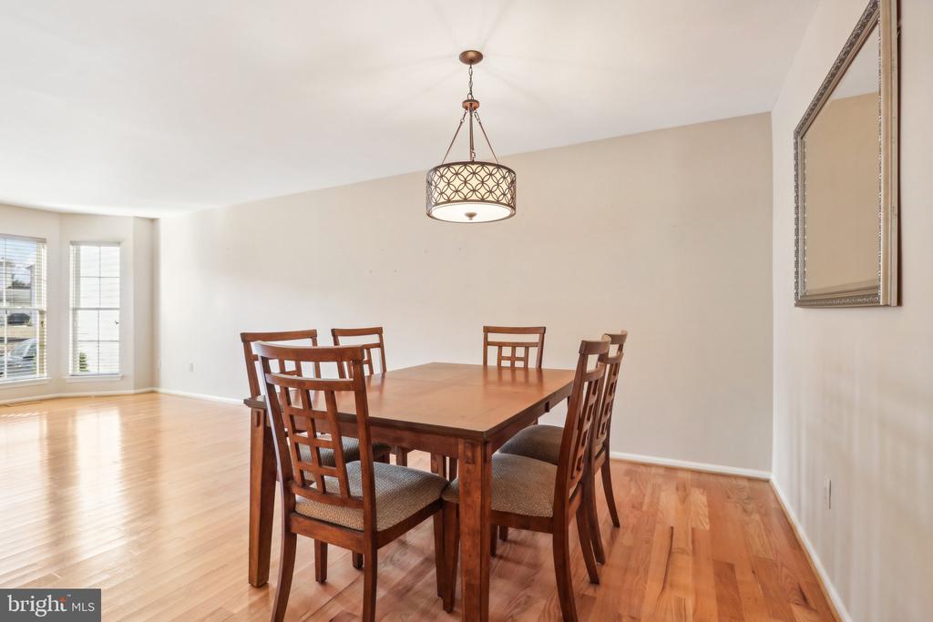 60 SANDHURST DRIVE